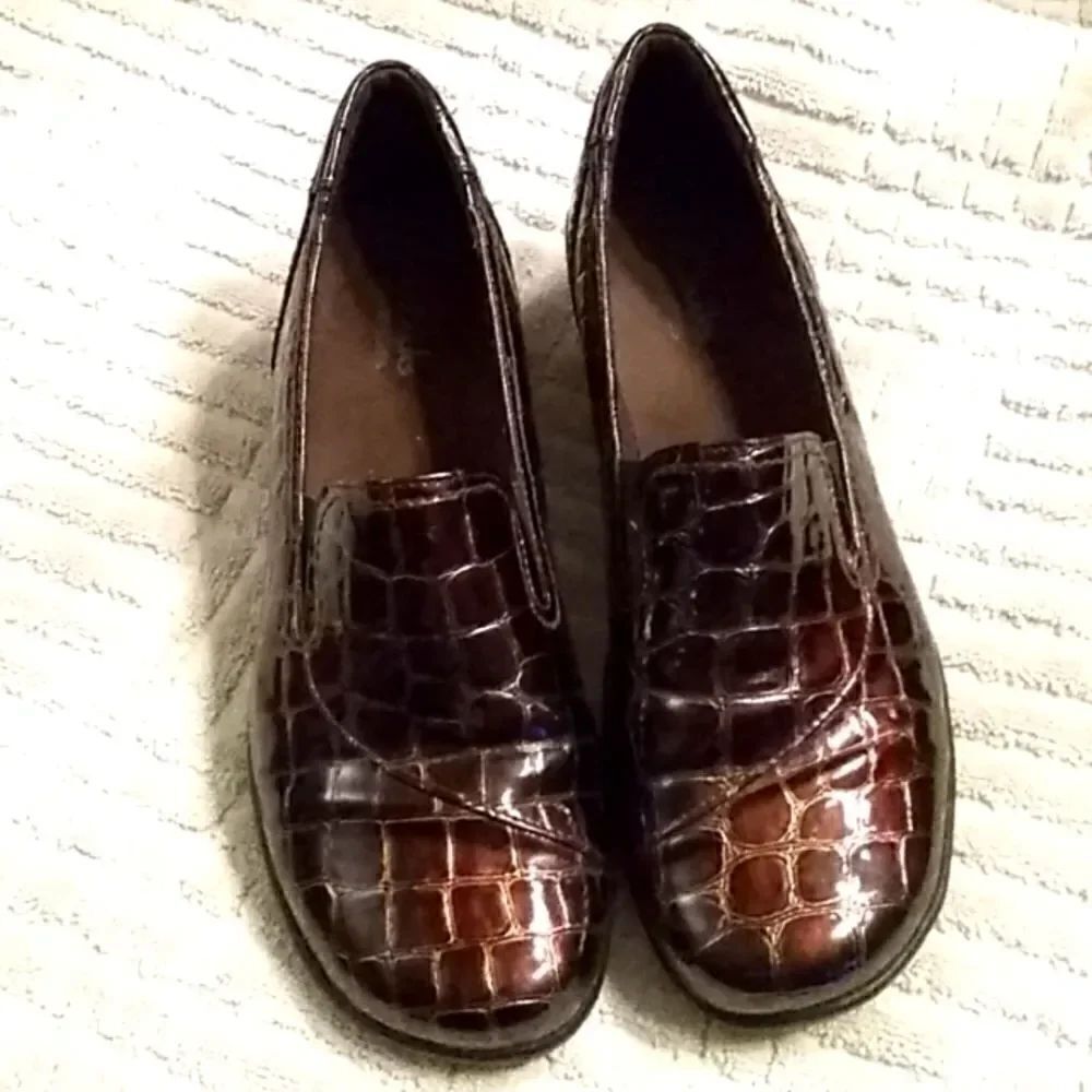 Clark's shoes